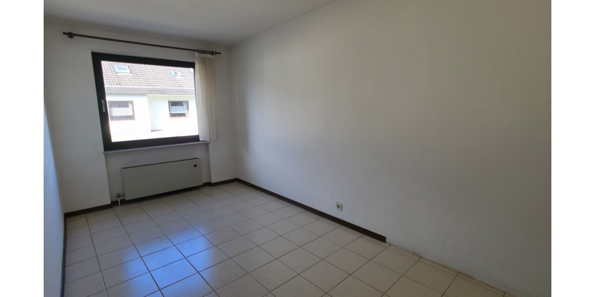 *OF-Rosenhöhe - familienfreundliche Lage - großes Reihenhaus mit viel Potenzial* 6 zimmer