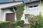 Familienfreundliches Reihenmittelhaus mit idyllischem Garten