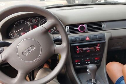 Audi A6 270.000 km 1.300 &euro; Flörsheim 65439