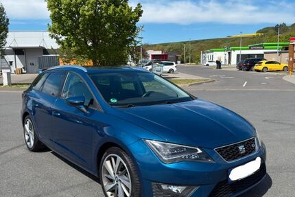 Seat Leon 200.700 km 8.900 &euro; Offenbach 63071