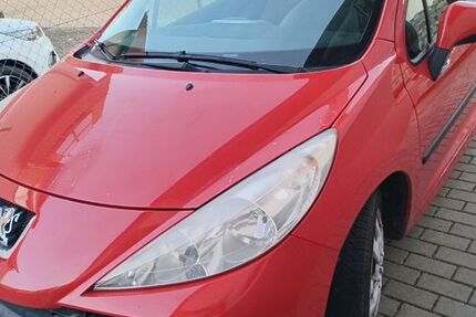 Peugeot 207 146.000 km 1.450 &euro; Rődermark 63322