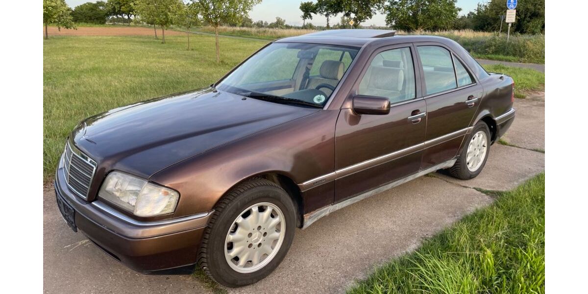 Mercedes-Benz C 250 204.000 km 3.500 &euro; Rüsselsheim 65428