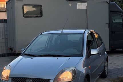 Ford Fiesta 218.000 km 1.499 &euro; Kelsterbach 65428