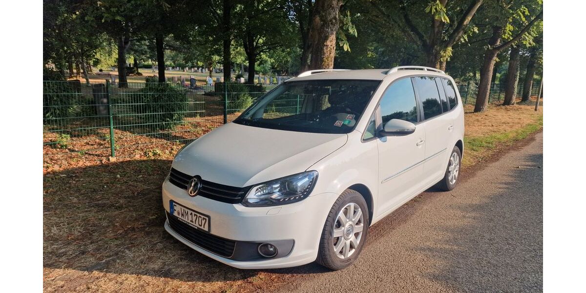 VW Touran 151.000 km 11.000 &euro; Frankfurt 65931