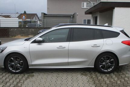 Ford Focus 86.058 km 13.599 &euro; Babenhausen 64832