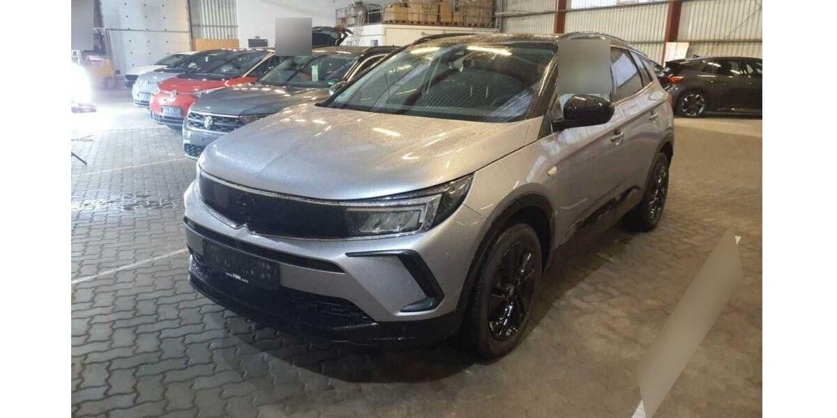 Opel Grandland (X) 65.757 km 18.980 &euro; Rüsselsheim 65428