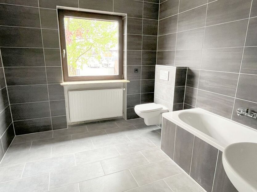 Vielseitig nutzbares Gewerbeanwesen mit großzügigem repräsentativem Wohnhaus zimmer