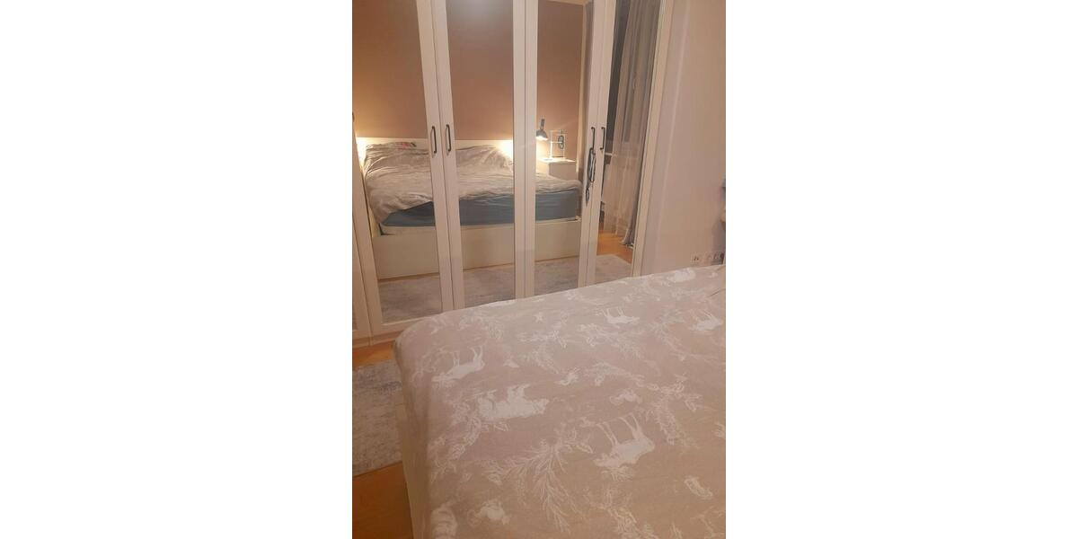 Voll möbliert Wohnung mit Skyline-Block - Kurzzeitmiete 4 zimmer