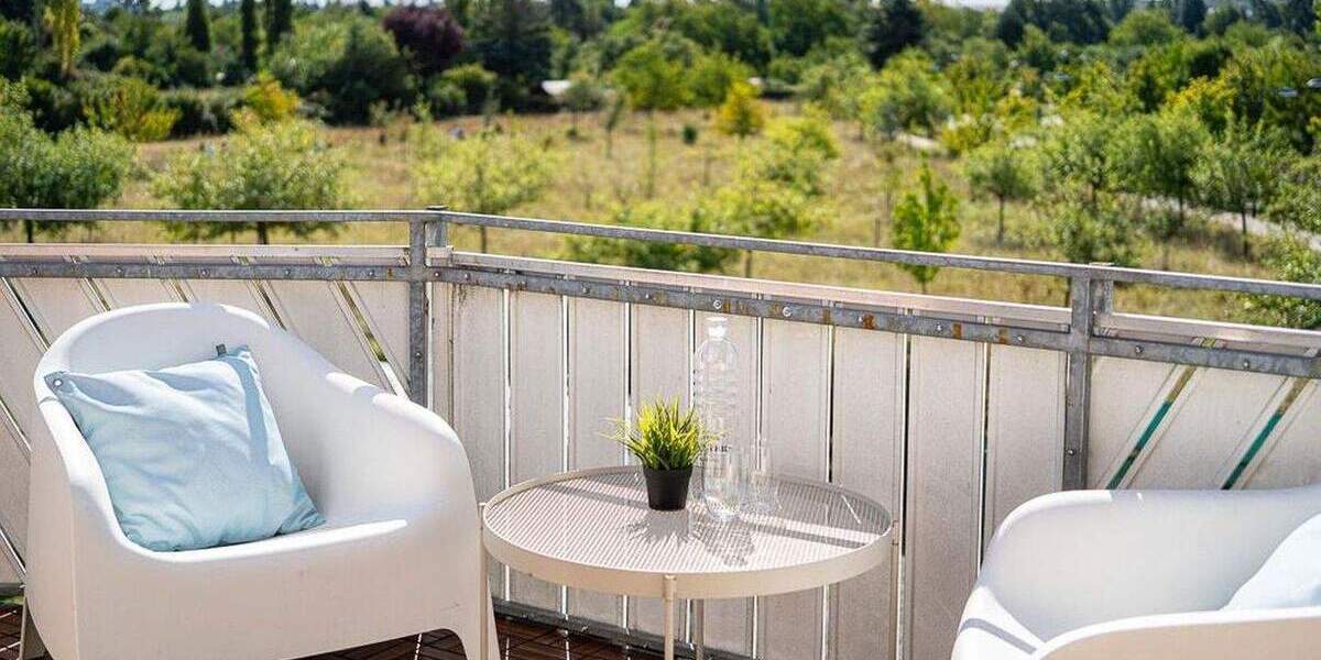 RUHIGES WOHNEN MIT BLICK INS GRÜNE**SCHMUCKSTÜCK IN OFFENBACH BÜRGEL**SOFORT BEZUGSFREI 3 zimmer