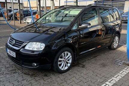 VW Touran 231.000 km 3.000 &euro; Frankfurt 60326