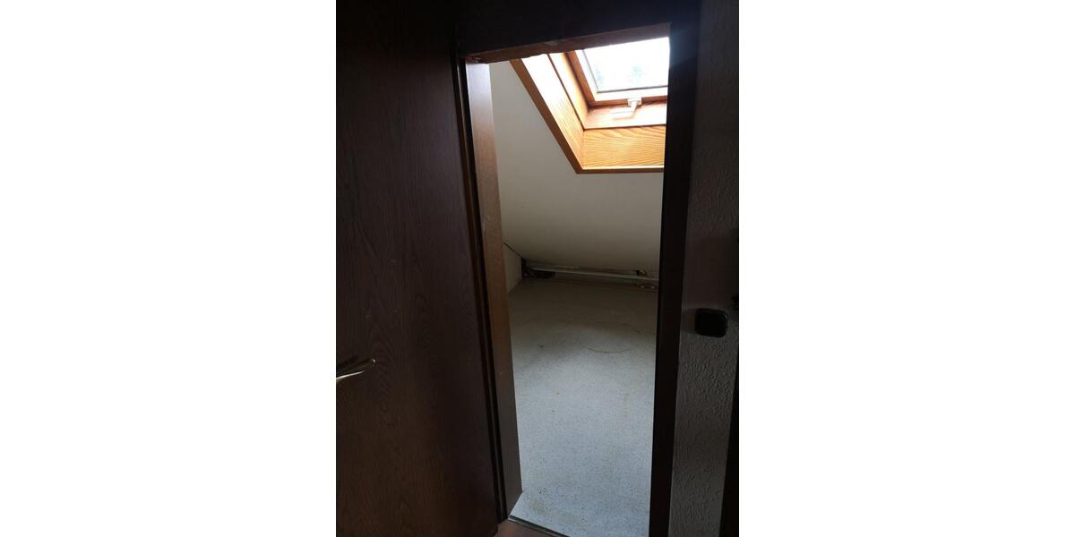 Dachgeschoßwohnung Lindenfels - 5 Zimmer, 110 m&sup2;, 550&euro; | Angebot:25837999