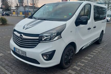Opel Vivaro 193.500 km 15.950 &euro; Weiterstadt 64331