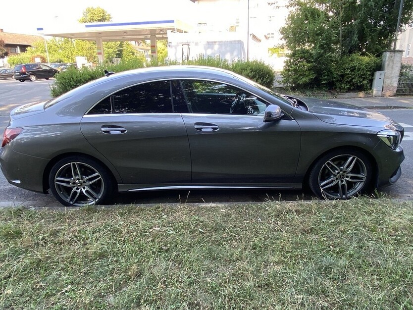 CLA 180 Limousine