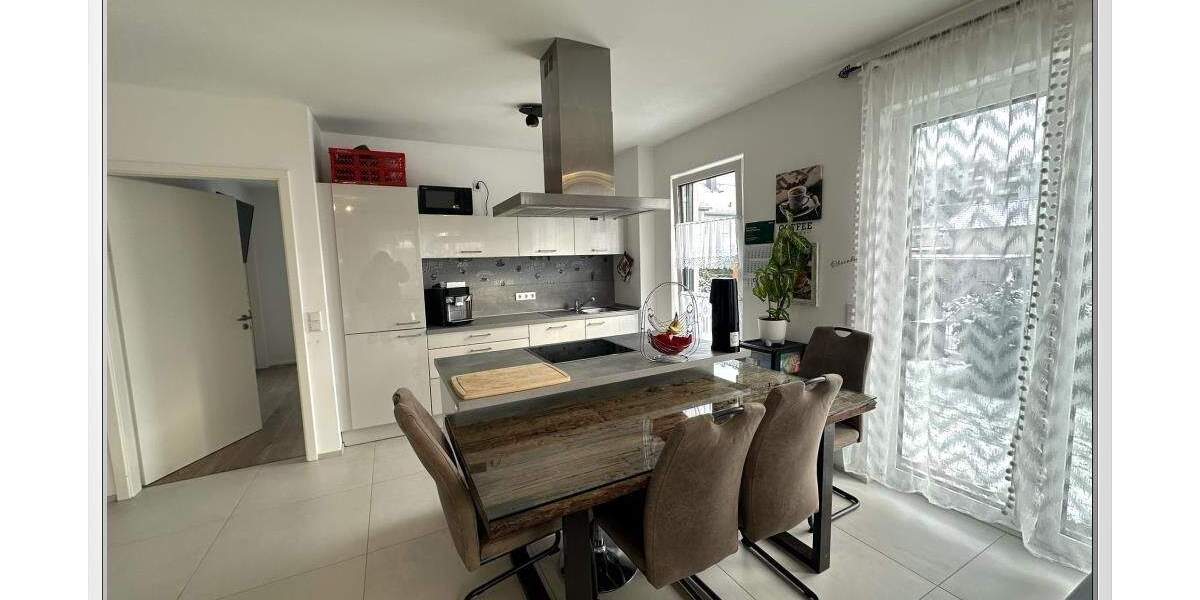 Hattersheim: zentrumsnah & verkehrsgünstig! 4 Zi. EG-Whg. mit eig. Gartenanteil 4 zimmer