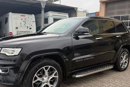 Jeep Grand Cherokee 82.000 km 26.990 &euro; Frankfurt am Main 65933
