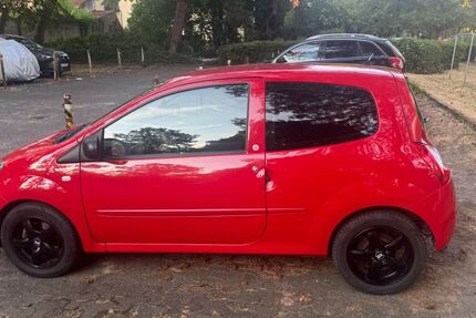 Renault Twingo 198.000 km 1.950 &euro; Frankfurt 65934