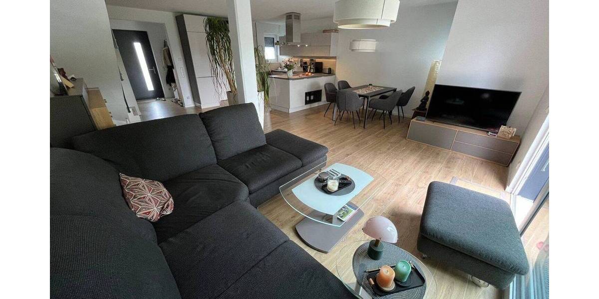 Reihenendhaus Höchst - 4 Zimmer, 140 m&sup2;, 1.600&euro; | Angebot:26825739