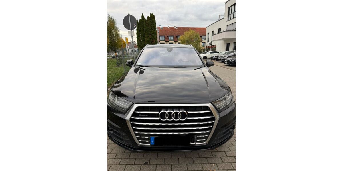 Audi Q7 192.000 km 24.900 &euro; Rüsselsheim 65428