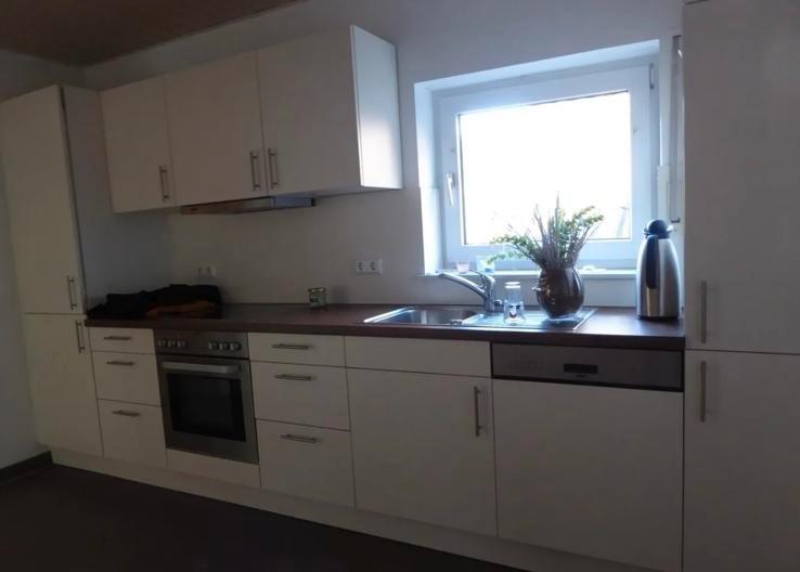 Etagenwohnung Gernsheim - 3 Zimmer, 75 m&sup2;, 1.300&euro; | Angebot:25589208