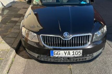 Skoda Octavia 202.000 km 10.000 &euro; Kelsterbach 65451