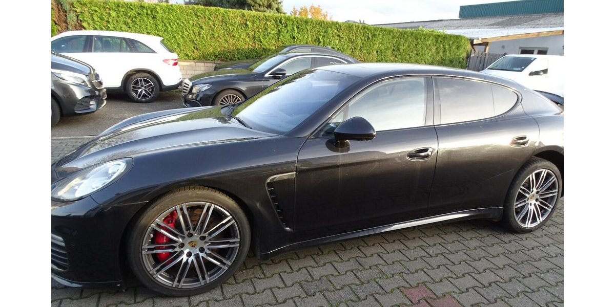 Porsche Panamera 4 GTS Bi-Xenon, Klappe, Luft, PDK, Chrono 184.608 km 27.890 &euro; Rodgau 63110