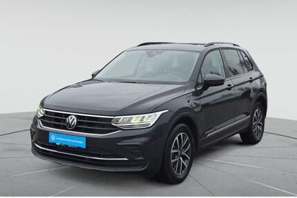 VW Tiguan 64.691 km 27.999 &euro; Darmstadt 64295