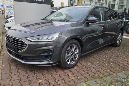 Ford Focus 14.800 km 19.990 &euro; Hattersheim 65795
