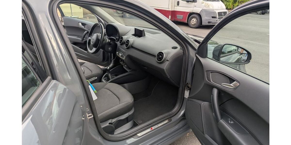 Audi A1 100.780 km 10.500 &euro; Offenbach 63069