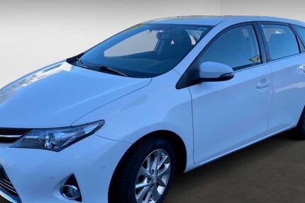 Toyota Auris 124.000 km 10.490 &euro; Darmstadt 64293