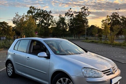 VW Golf 173.000 km 4.500 € Wiesbaden 65183