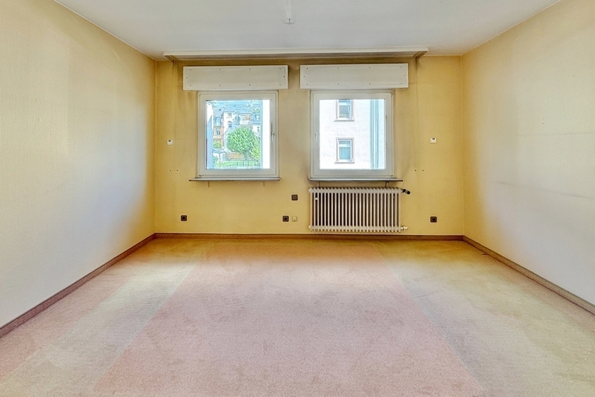 Frankfurt-Ginnheim: Wohnen und Arbeiten unter einem Dach oder viel Platz für Ihre Familie!