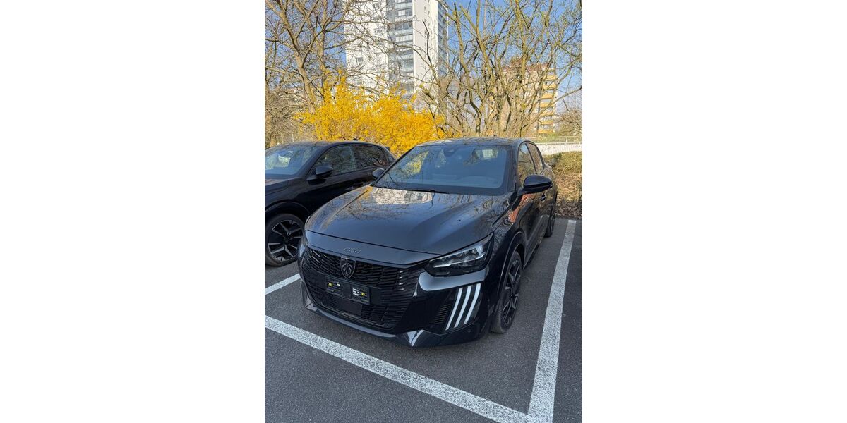 Peugeot 208 26.353 km 18.480 &euro; Rüsselsheim 65428