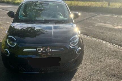 Fiat 500e 25.000 km 20.800 € Offenbach 63071