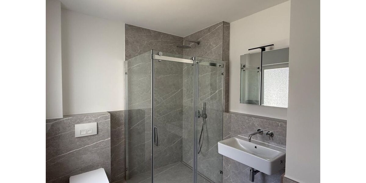 Mehrfamilienhaus oder für 1 Familie: Stilaltbau-Villa komplett-saniert mit Garten, Hof und Stall - Einfamilienhaus Pfungstadt | Angebot:26348399