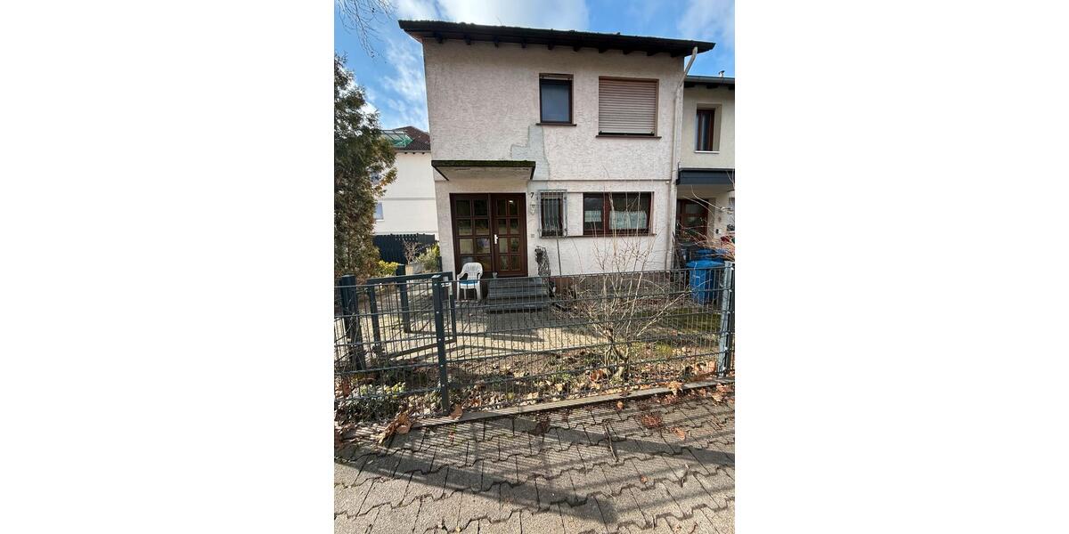 Reihenhaus Frankfurt am Main Rödelheim - 6 Zimmer, 180 m&sup2;, 3.800&euro; | Angebot:25335169