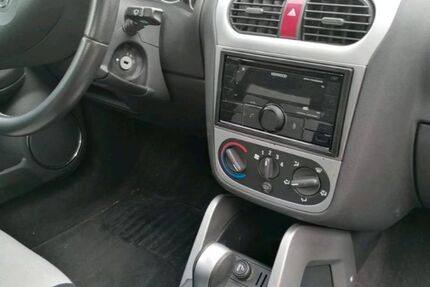 Opel Tigra 64.000 km 4.200 &euro; Frankfurt am Main 60529