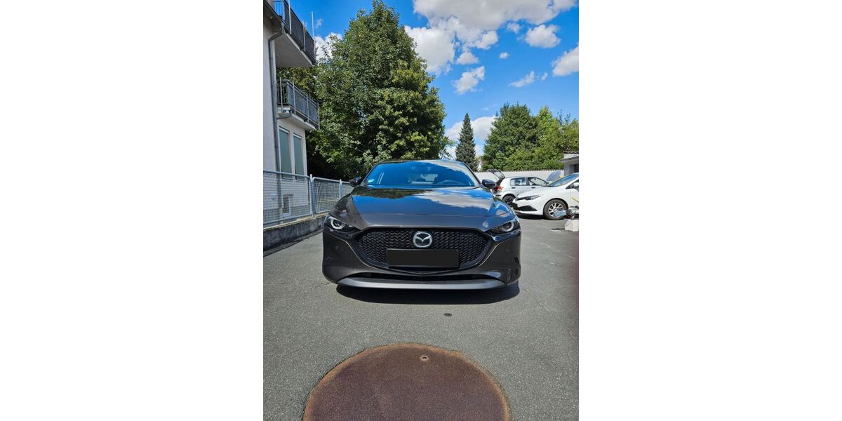 Mazda 3 68.000 km 17.990 &euro; Frankfurt am Main 60437