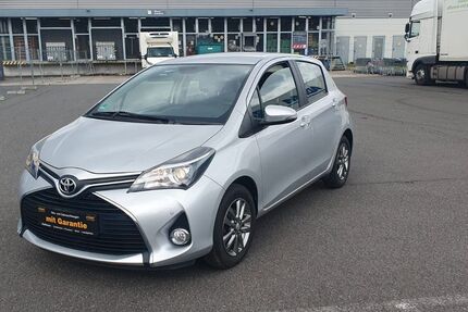 Toyota Yaris 64.000 km 10.900 &euro; Frankfurt am Main 60386