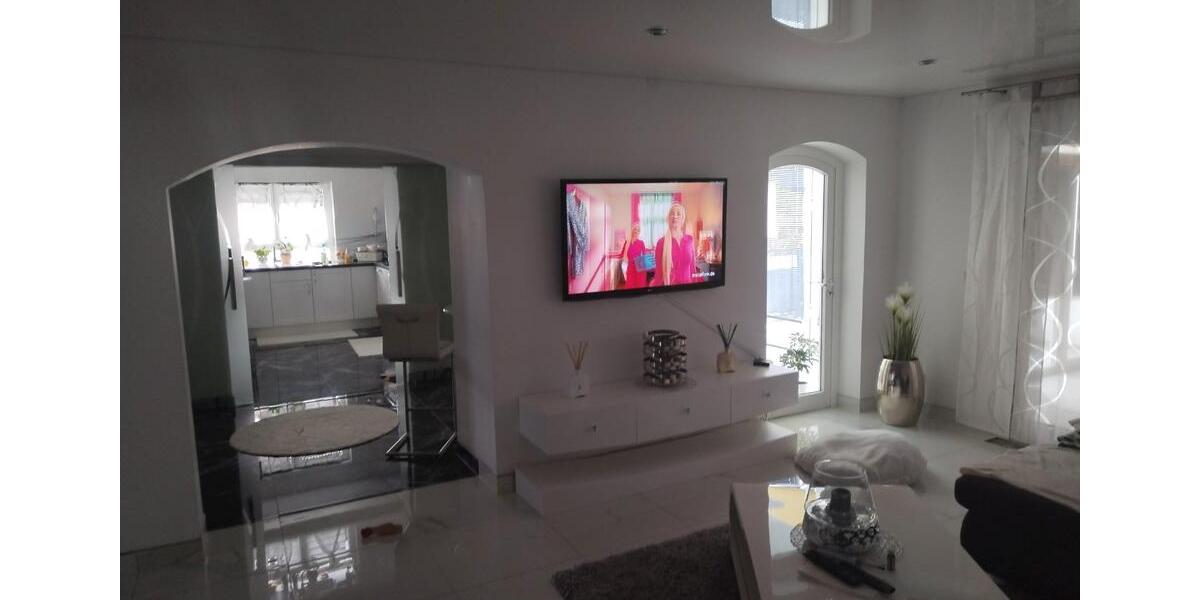 Einfamilienhaus Münster (Hessen) - 7 Zimmer, 260 m&sup2;, 480.000&euro; | Angebot:26312502