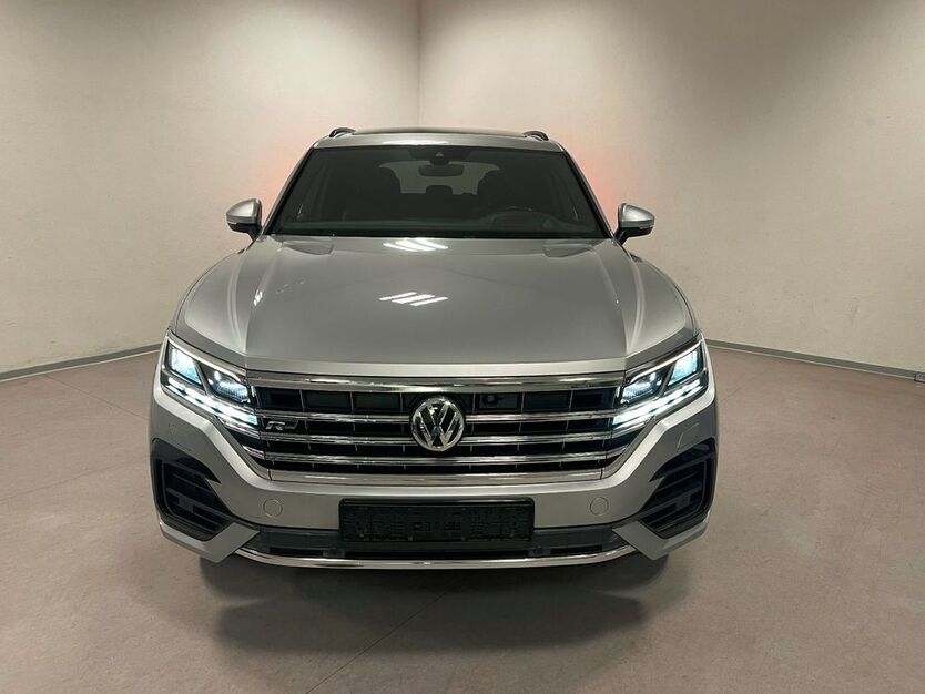 VW Touareg 134.000 km 40.900 € Biebesheim am Rhein 64584