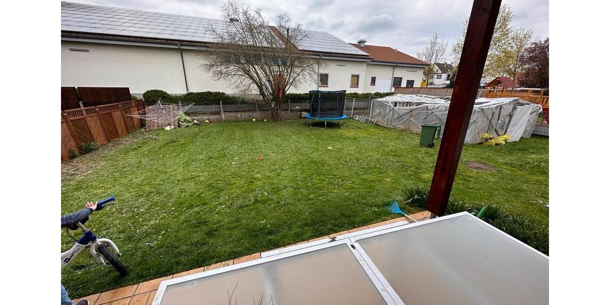 2-Familienhaus - OHNE KÄUFERPROVISION! 8 zimmer