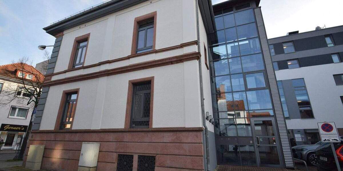 Renovierte 3-Zimmer-Wohnung in zentraler Lage mit guter Anbindung 3 zimmer