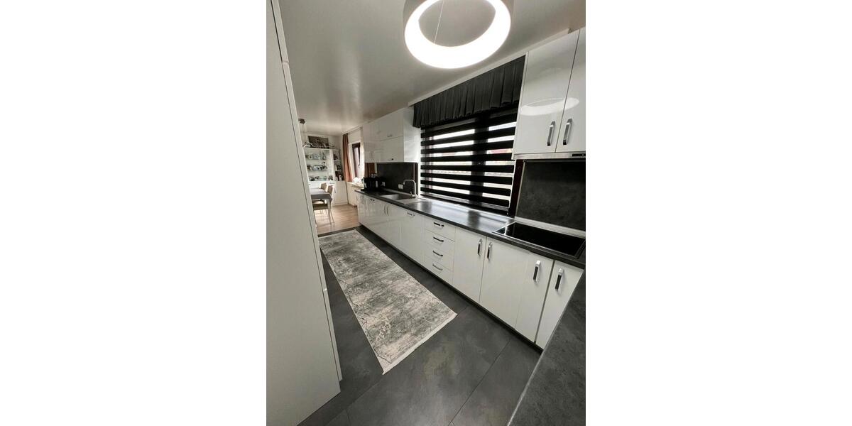 Einfamilienhaus Rüsselsheim am Main - 5 Zimmer, 160 m&sup2;, 2.400&euro; | Angebot:25964511