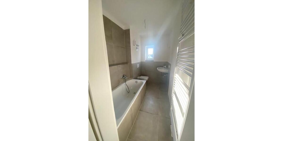 Etagenwohnung Offenbach am Main Hafen - 2 Zimmer, 55 m&sup2;, 1.300&euro; | Angebot:25309217