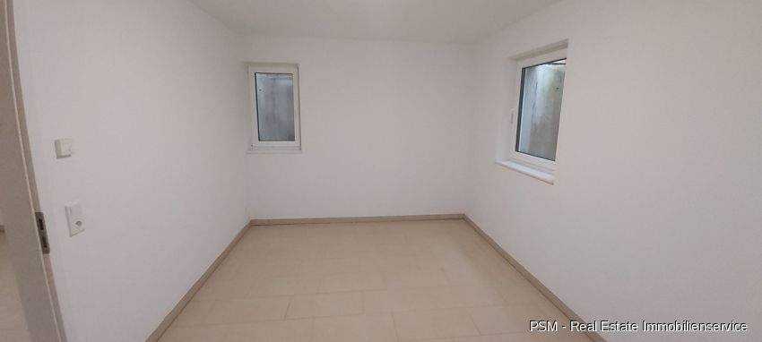 Reihenmittelhaus Flörsheim / Weilbach Weilbach - 6 Zimmer, 221 m&sup2;, 2.800&euro; | Angebot:24990240