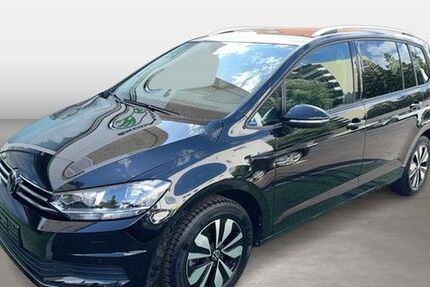 VW Touran 22.428 km 30.380 &euro; Frankfurt am Main 60528