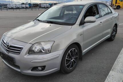 Toyota Avensis 301.000 km 2.300 &euro; Frankfurt am Main 65933