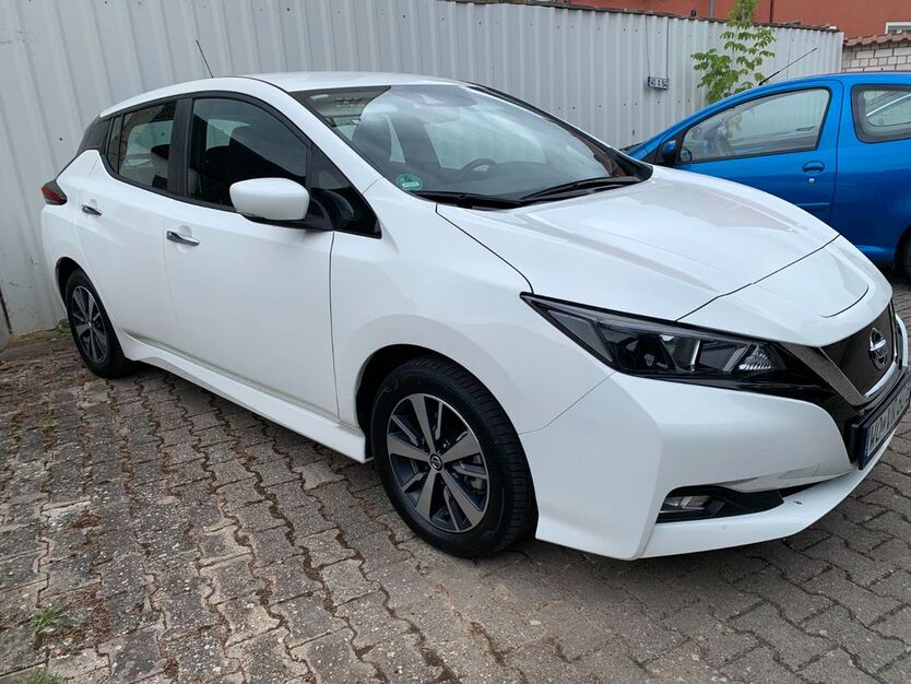 Nissan Leaf 16.000 km 16.000 € Worms 67550