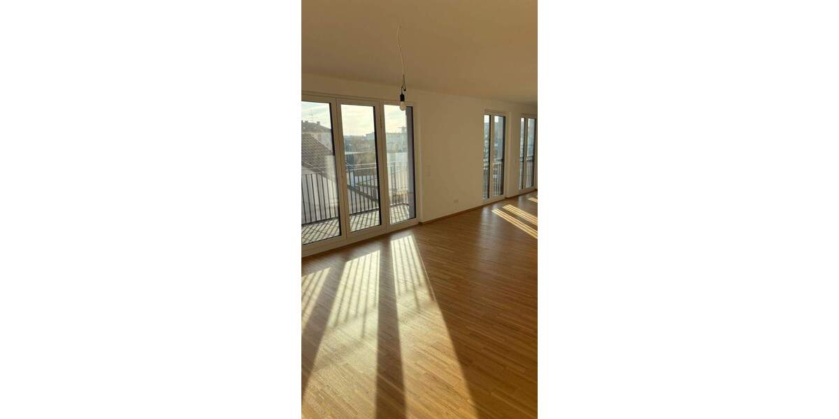 Etagenwohnung Offenbach am Main Hafen - 3 Zimmer, 106 m&sup2;, 1.935&euro; | Angebot:24250977