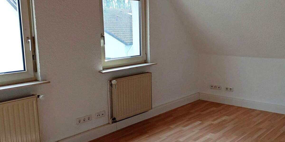 Mehrfamilienhaus, Wohnhaus Darmstadt - Eberstadt Eberstadt - 9 Zimmer, 250 m&sup2;, 750.000&euro; | Angebot:25743327